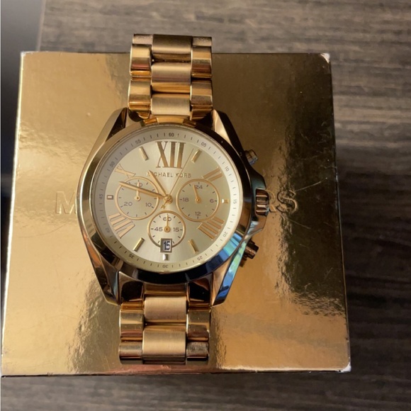 Michael Kors Oversized Gold Tone Watch - Picture 2 of 12